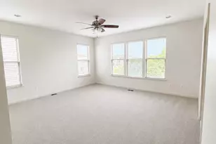 22806 Breezy Hollow Dr, Brambleton, VA 20148 - Photo 13