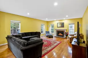 20941 Lohengrin Ct, Ashburn, VA 20147 - Photo 13