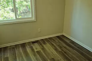 306 Giles Pl, Sterling, VA 20164 - Photo 13