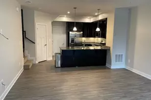 42595 Burbank Terrace, Sterling, VA 20166 - Photo 5