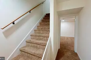 30 Sugarland Square Ct, Sterling, VA 20164 - Photo 29