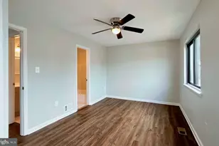 30 Sugarland Square Ct, Sterling, VA 20164 - Photo 11
