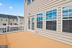 25741 Clairmont Manor Square, Aldie, VA 20105 - Photo 15