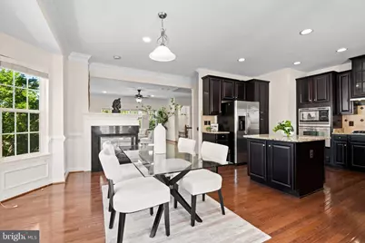 25741 Clairmont Manor Square, Aldie, VA 20105 - Photo 5