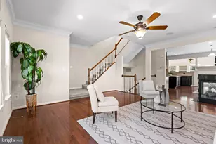 25741 Clairmont Manor Square, Aldie, VA 20105 - Photo 3