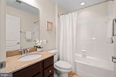 25741 Clairmont Manor Square, Aldie, VA 20105 - Photo 31