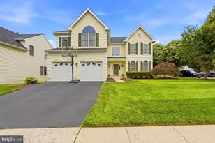 43648 Intrepid St, Chantilly, VA 20152 - Photo 3