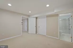 43648 Intrepid St, Chantilly, VA 20152 - Photo 79