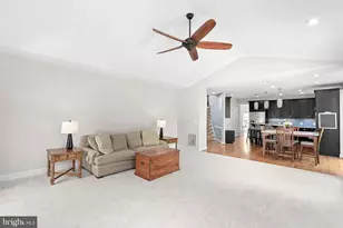 25781 Planting Field Dr, Chantilly, VA 20152 - Photo 25