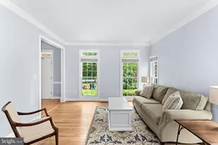 25781 Planting Field Dr, Chantilly, VA 20152 - Photo 11