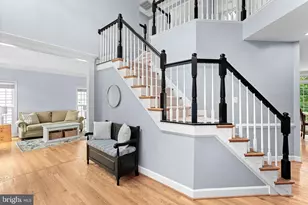 25781 Planting Field Dr, Chantilly, VA 20152 - Photo 5