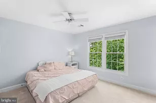 25781 Planting Field Dr, Chantilly, VA 20152 - Photo 43