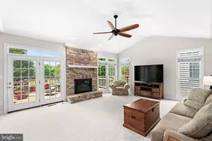 25781 Planting Field Dr, Chantilly, VA 20152 - Photo 23