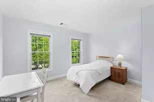 25781 Planting Field Dr, Chantilly, VA 20152 - Photo 39
