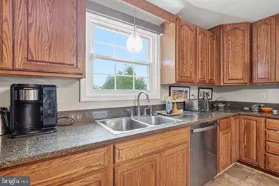 39335 Bolington Road, Lovettsville, VA 20180 - Photo 7