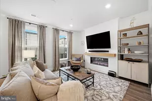 43428 Stonewood Crossing Ter, Ashburn, VA 20148 - Photo 3