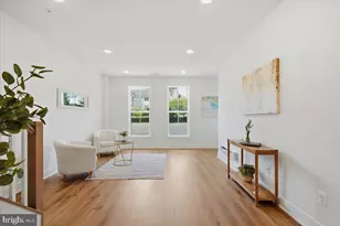 43382 Farringdon Sq, Broadlands, VA 20148 - Photo 9