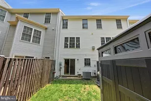 45428 Oak Trail Square, Sterling, VA 20164 - Photo 25