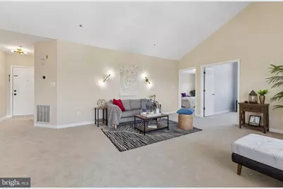 25340 Lake Mist #304, Chantilly, VA 20152 - Photo 5