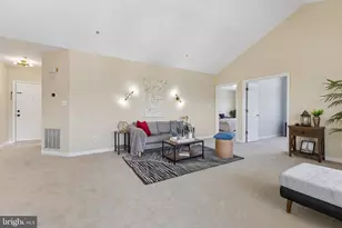 25340 Lake Mist, Chantilly, VA 20152 - Photo 5