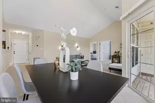 25340 Lake Mist, Chantilly, VA 20152 - Photo 7
