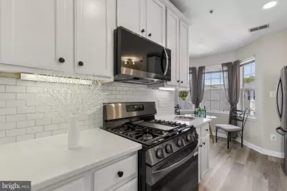 25340 Lake Mist #304, Chantilly, VA 20152 - Photo 9