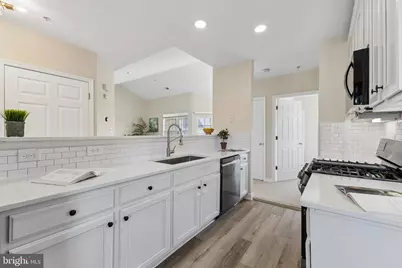 25340 Lake Mist #304, Chantilly, VA 20152 - Photo 11