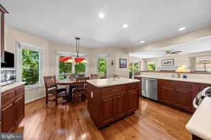 20869 Channel Ct, Sterling, VA 20165 - Photo 21