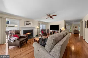 20869 Channel Ct, Sterling, VA 20165 - Photo 13