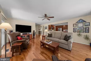 20869 Channel Ct, Sterling, VA 20165 - Photo 19