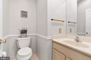 46450 Saffron Ct, Sterling, VA 20165 - Photo 11