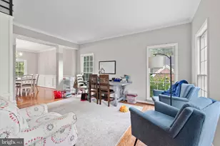 46450 Saffron Ct, Sterling, VA 20165 - Photo 3