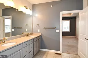 20739 Heron Landing Dr, Sterling, VA 20166 - Photo 29