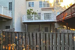 25285 Nesting Square, Chantilly, VA 20152 - Photo 3