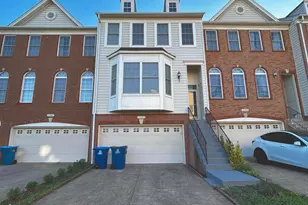 25285 Nesting Square, Chantilly, VA 20152 - Photo 1