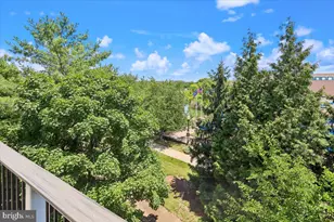 20576 Snowshoe Square, Ashburn, VA 20147 - Photo 23