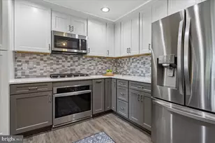 20576 Snowshoe Square, Ashburn, VA 20147 - Photo 5