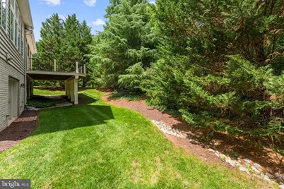 18510 Barton Place, Leesburg, VA 20176 - Photo 9