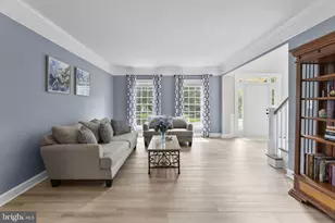 18510 Barton Pl, Leesburg, VA 20176 - Photo 15