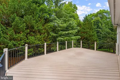 18510 Barton Place, Leesburg, VA 20176 - Photo 5