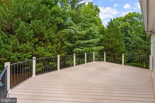 18510 Barton Pl, Leesburg, VA 20176 - Photo 5
