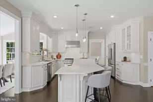 20102 Desert Forest Dr, Ashburn, VA 20147 - Photo 11