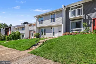 112 Richland Cir, Sterling, VA 20164 - Photo 1