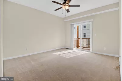 24690 Byrne Meadow Square, Aldie, VA 20105 - Photo 7