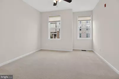 24690 Byrne Meadow Square, Aldie, VA 20105 - Photo 13