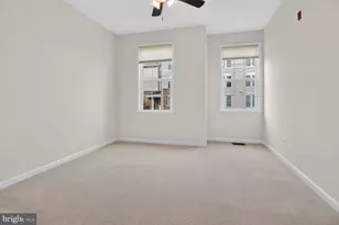 24690 Byrne Meadow Square, Aldie, VA 20105 - Photo 13