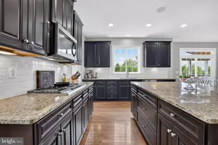 41858 Farnborough Pl, Leesburg, VA 20176 - Photo 11