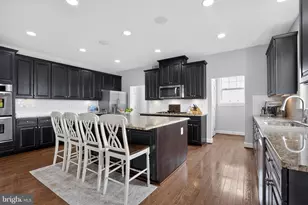 41858 Farnborough Pl, Leesburg, VA 20176 - Photo 9
