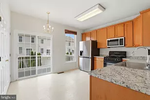 42767 Hollingsworth Terrace, Chantilly, VA 20152 - Photo 13