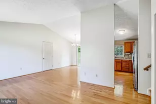 1803 E Beech Rd, Sterling, VA 20164 - Photo 7